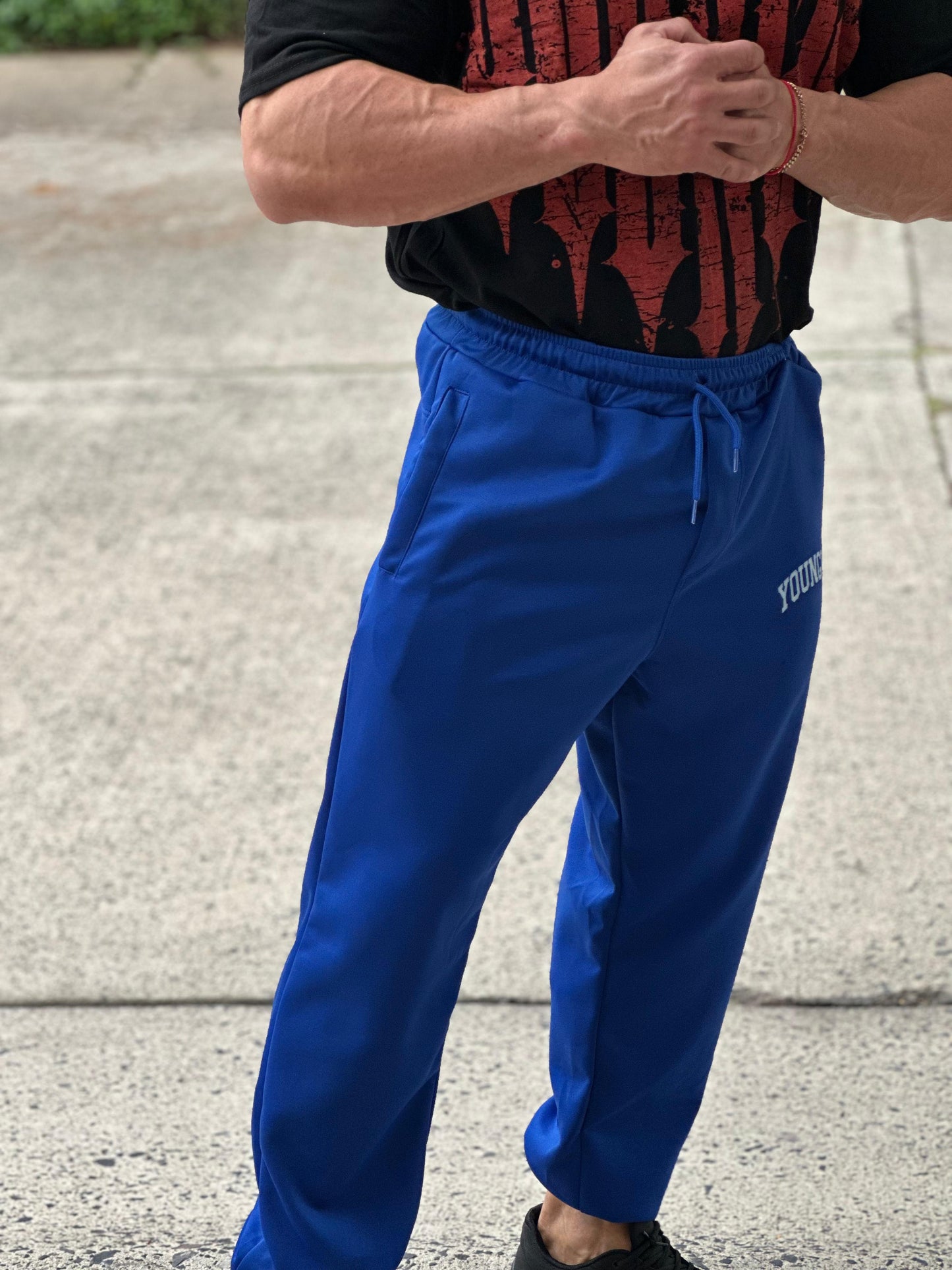 Jogger Youngla Letras