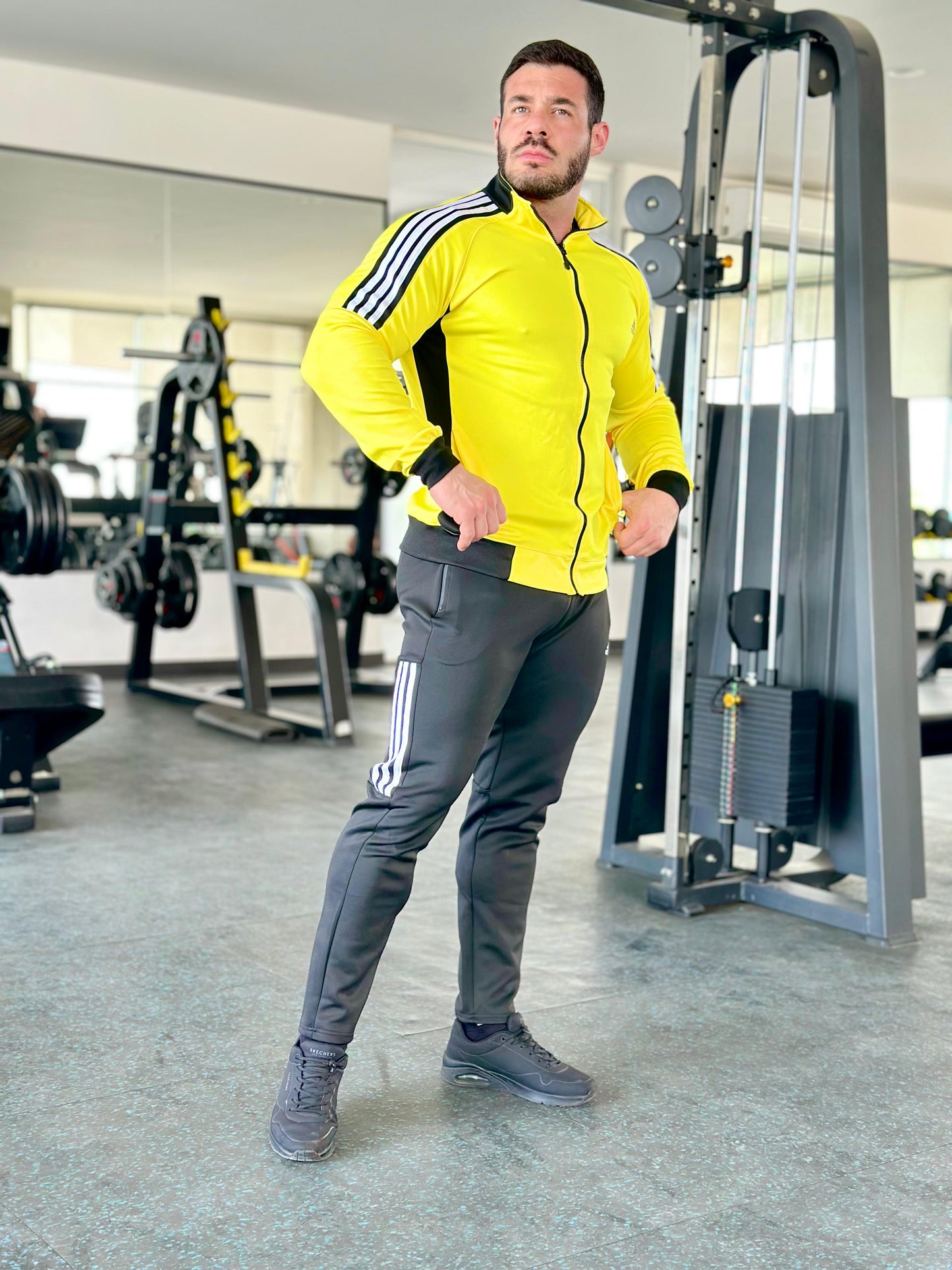 Conjunto Deportivo Adrian