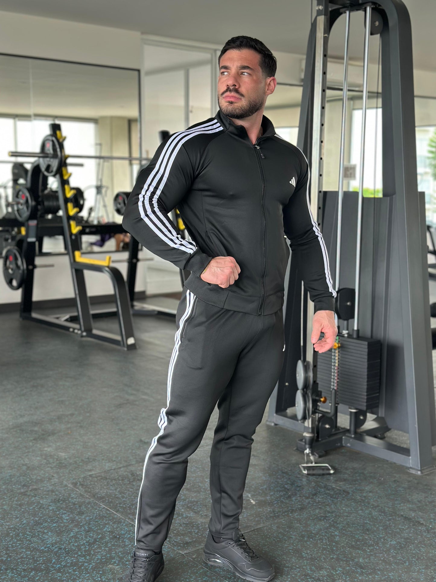 Conjunto Deportivo Para Hombre Lineas