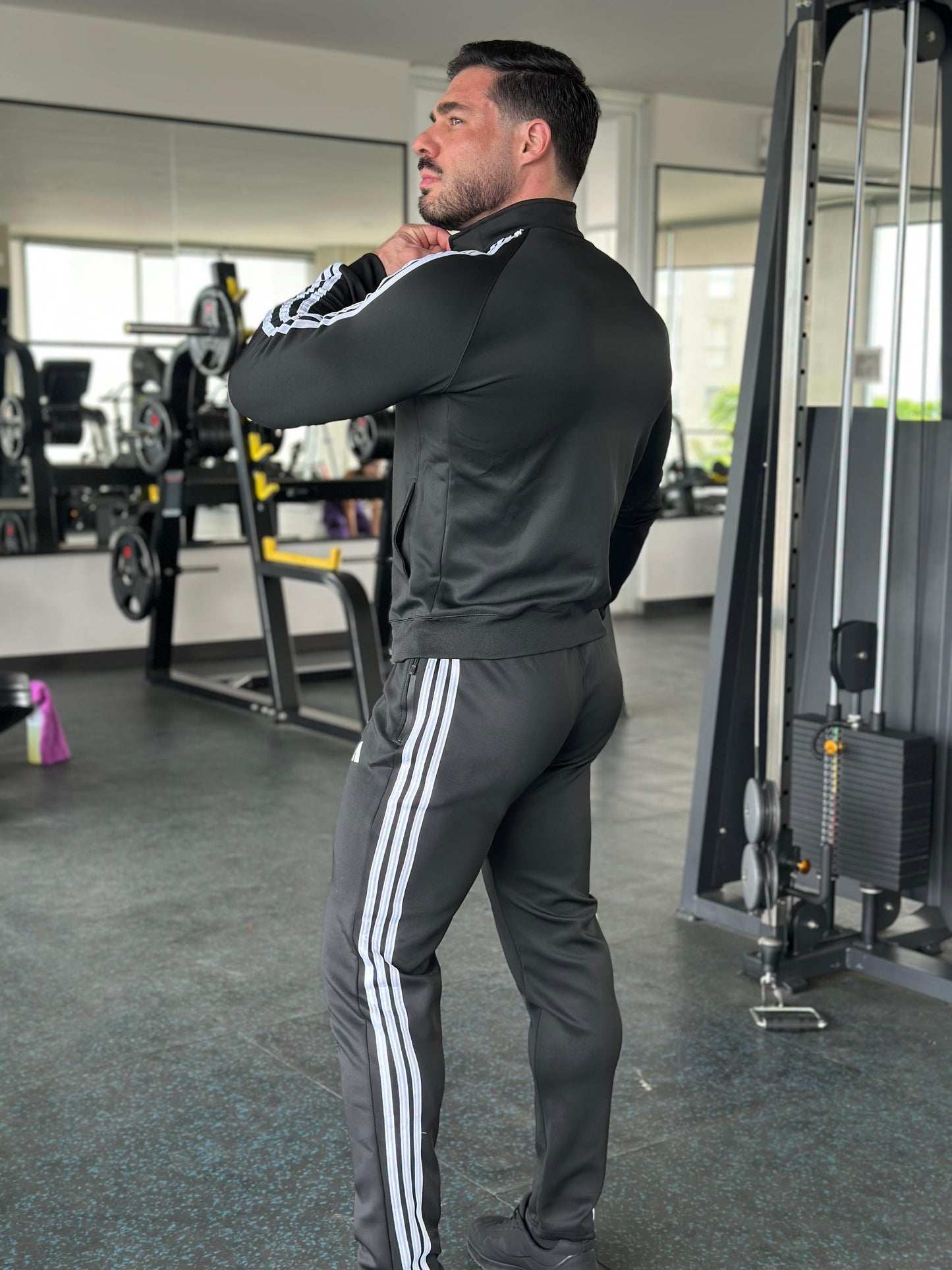 Conjunto Deportivo Para Hombre Lineas