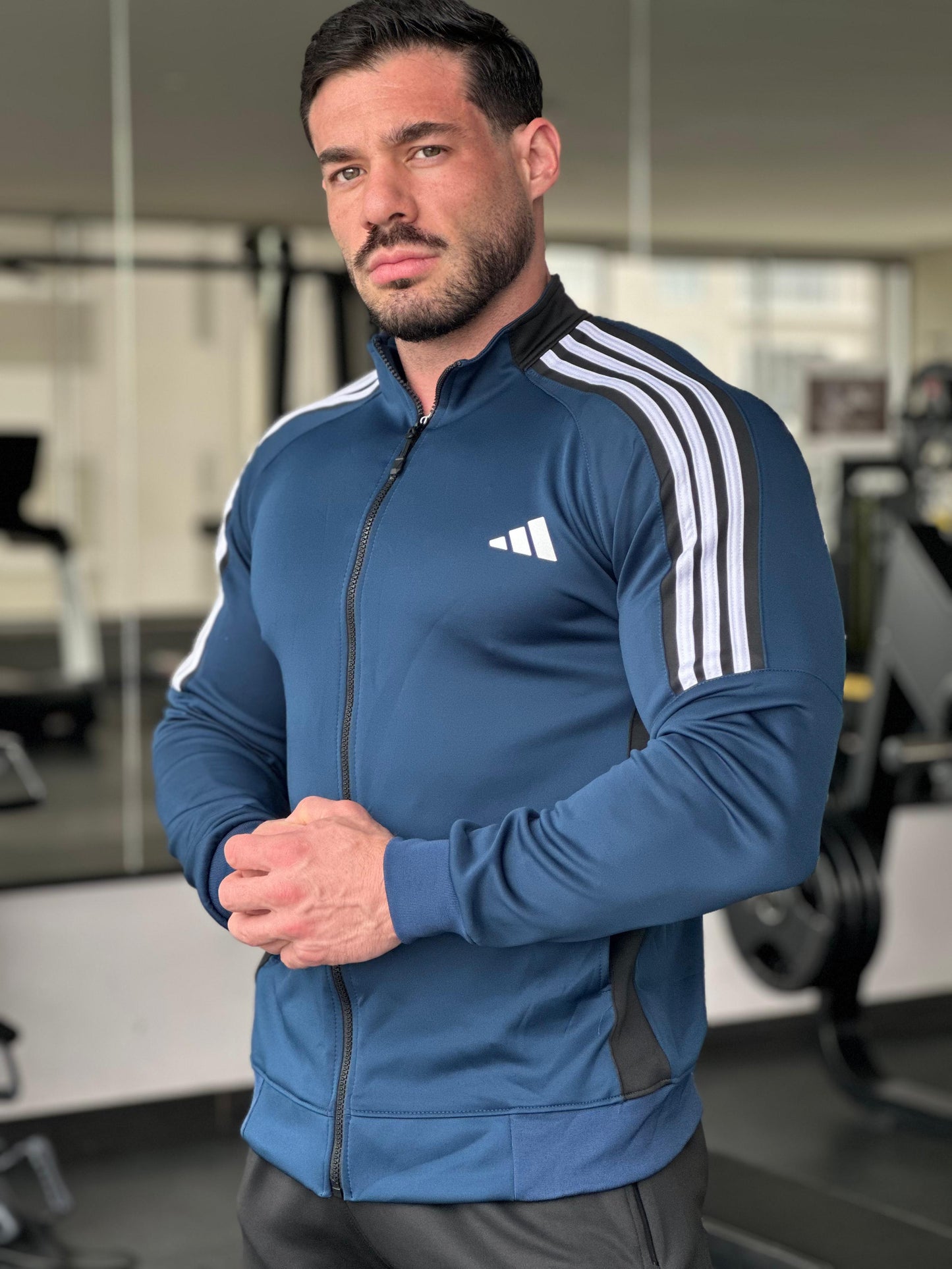 Conjunto Deportivo Adrian