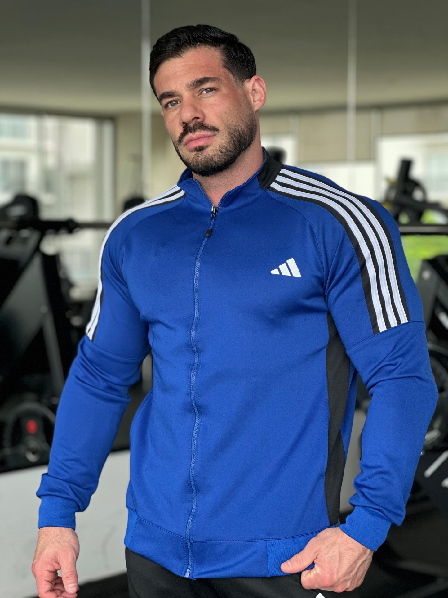 Conjunto Deportivo Adrian