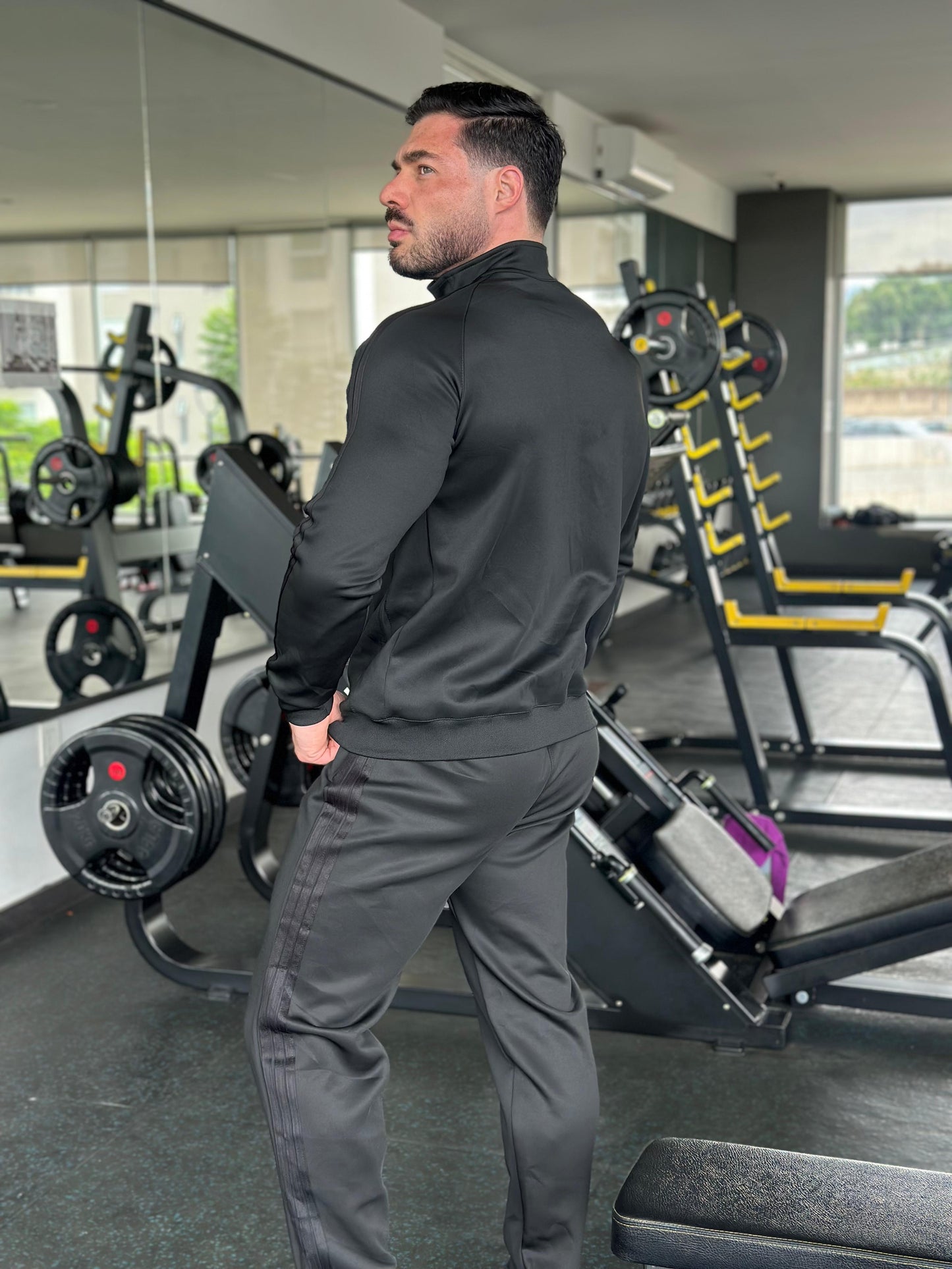 Conjunto Deportivo Para Hombre Lineas