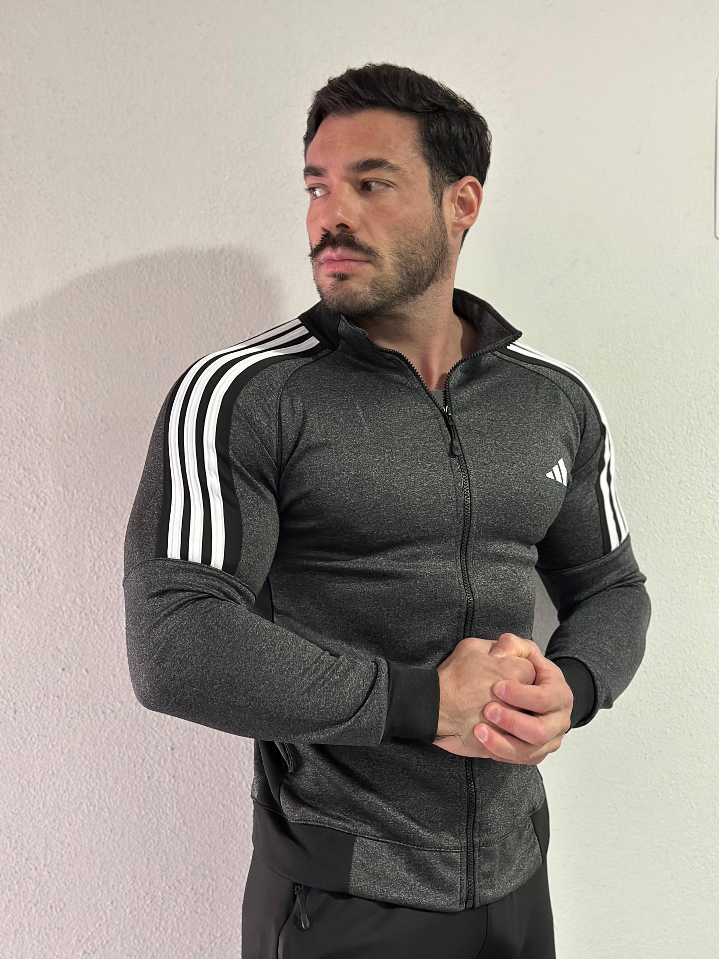 Conjunto Deportivo Adrian