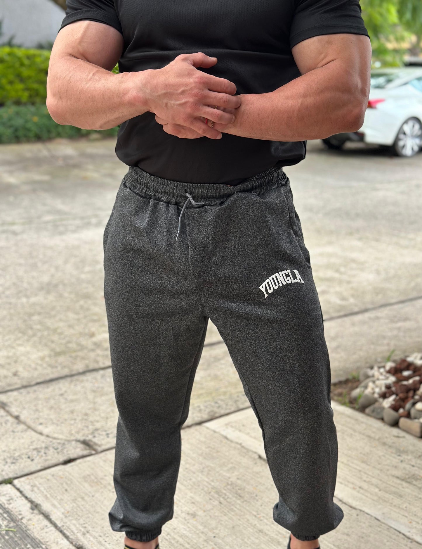 Jogger Youngla Letras