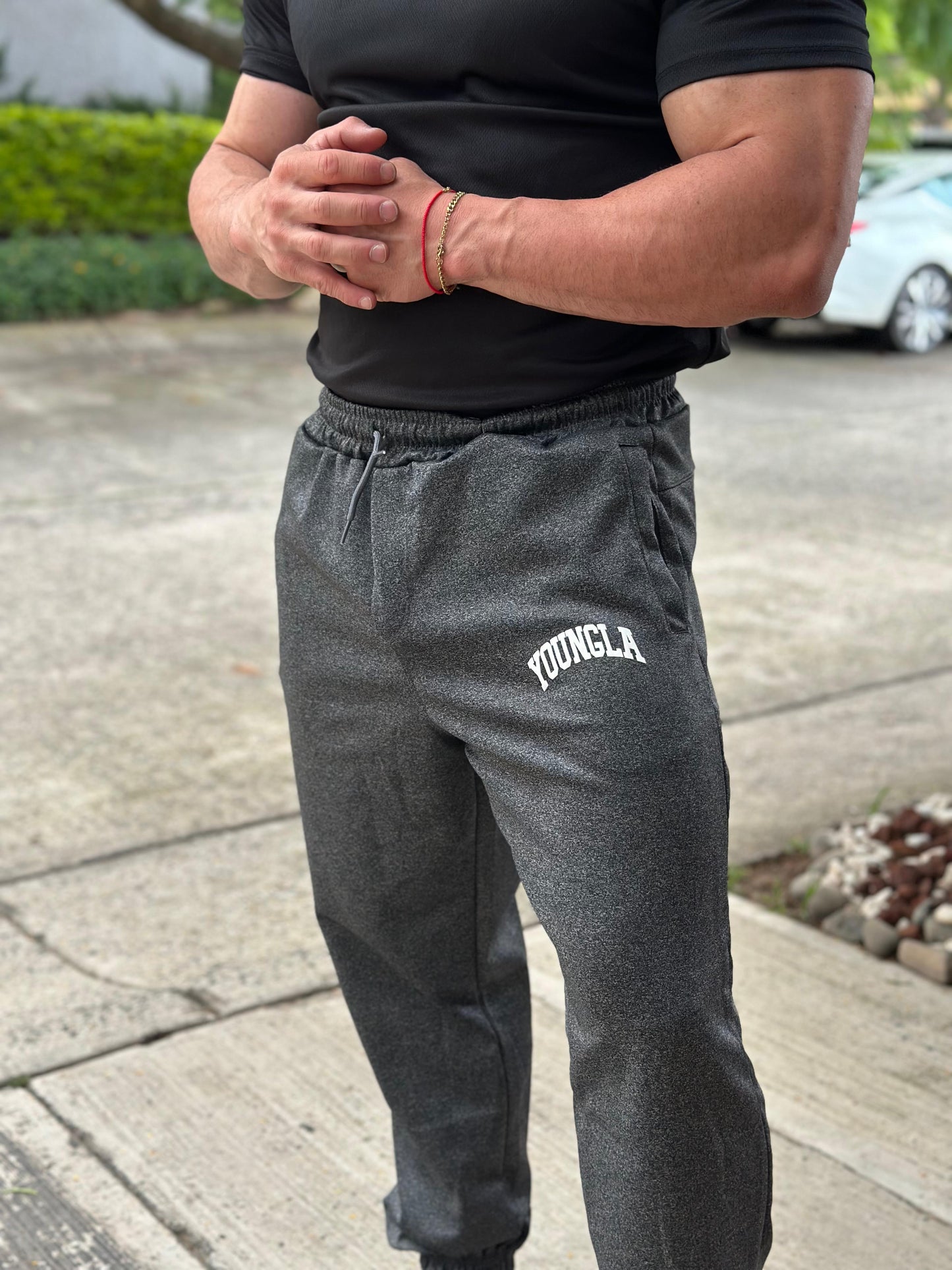 Jogger Youngla Letras